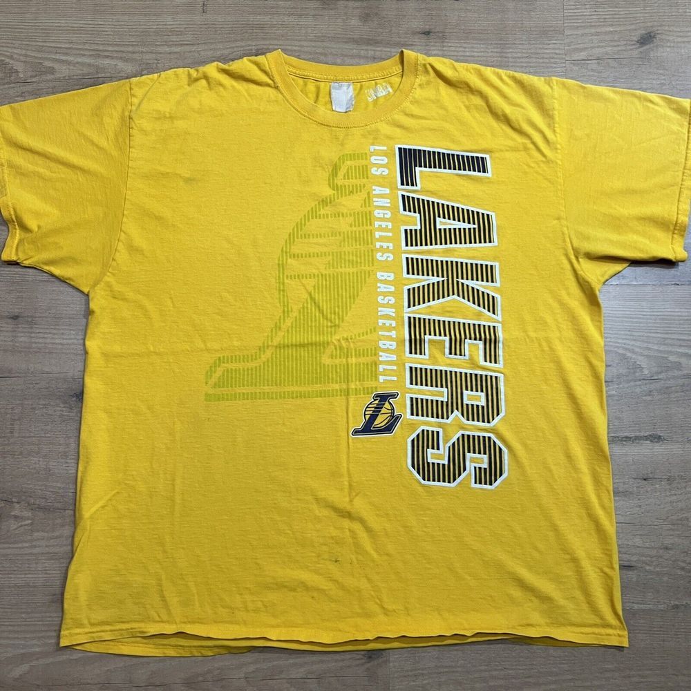 Vintage Los Angeles Lakers T Shirt XL Yellow Gold Basketball Kobe Bryant Shaq‎